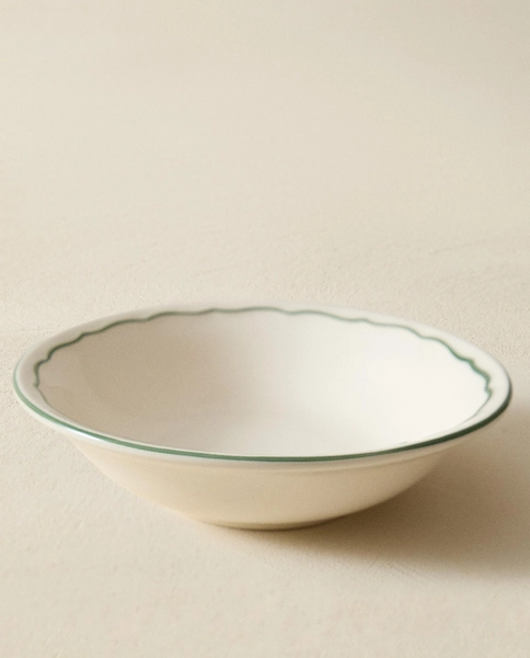 SHALLOW EARTHENWARE BOWL WITH CONTRAST RIM