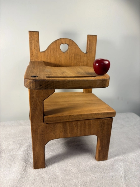 Vintage Primitive Wood Child’s Chair Heart Back Farmhouse Rustic Nursery Decor