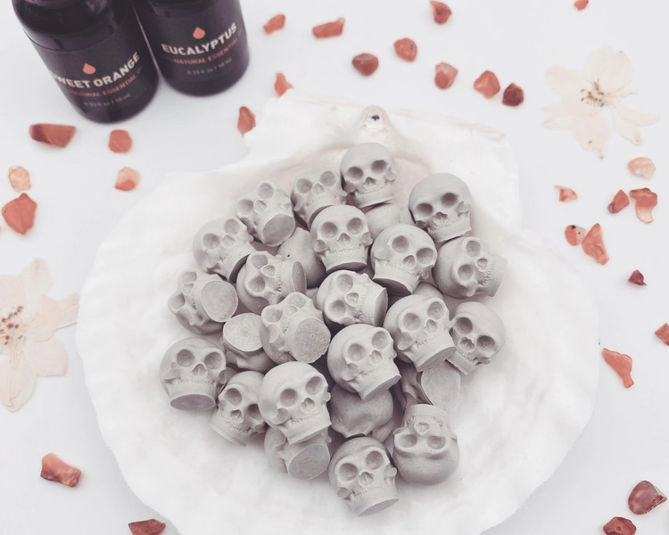 Mini Concrete Skulls, Gothic Terrarium Decor, Diffuser Stones