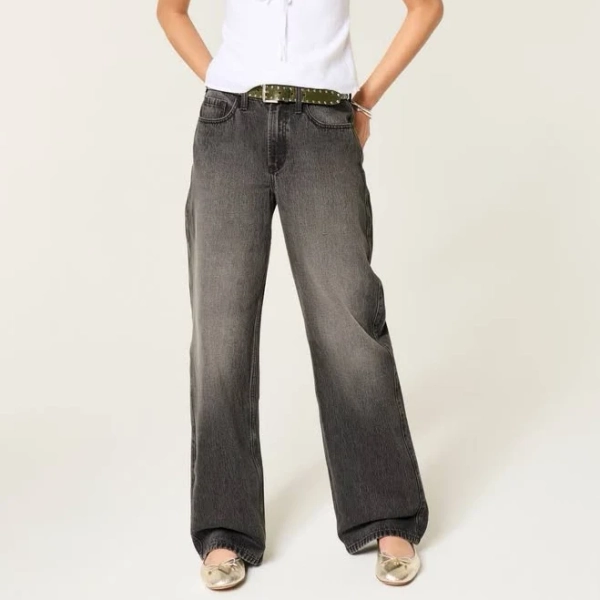 Hollister Women's High-Rise Baggy Jeans