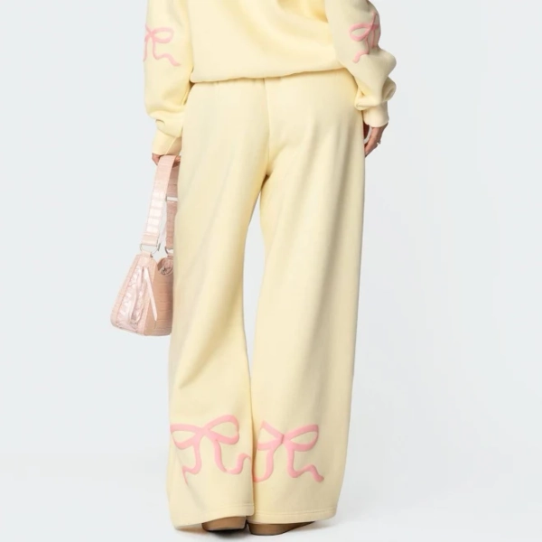 Edikted Women's Bonney Bow Sweatpants