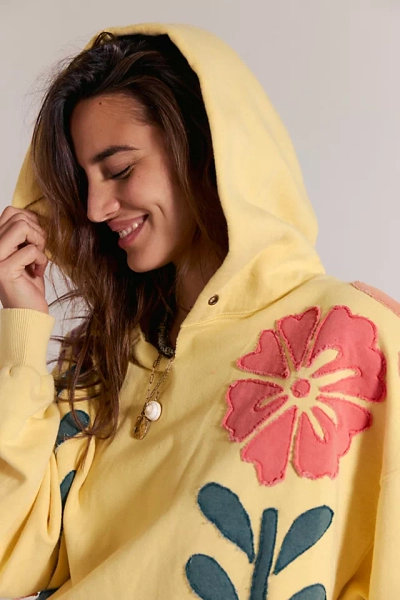 We The Free It's A Vibe Flowers Hoodie