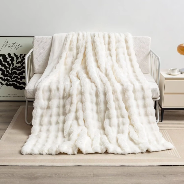 Shaggy Faux Fur Weighted Blanket 15 lbs for Adult, Soft Luxury Fuzzy Long Fur Heavy Blanket Throw for Twin/Full Size Bed and Couch - 48"×72", Cream White
