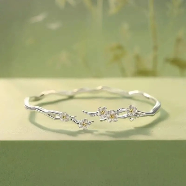 Oriental Jasmine Open Cuff Bangle- Minimalist Chinese Aesthetic Adjustable Bracelet, Dainty Luxury Women's Jewelry for Valentine's Day Gift, Elegant Occasion Wear, Women's Fashion Accessory, Chinese Aesthetic Jewelry, Minimalist Jewelry, Oriental