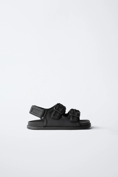 BUCKLED SANDALS