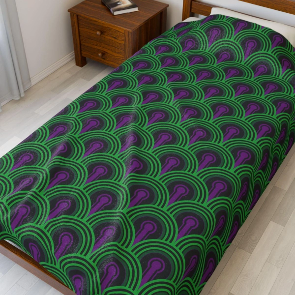 Overlook Hotel Plush Velveteen Blanket - The Shining Inspired Throw | Horror Movie Rug Pattern Cozy Blanket | Spooky Retro Home Decor Gift