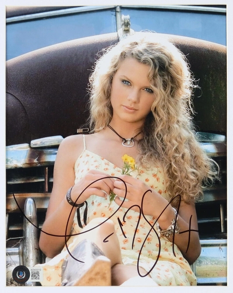 2006 Taylor Swift Signed Autograph Debut Truck 8x10" Rookie Photo Framed Beckett
