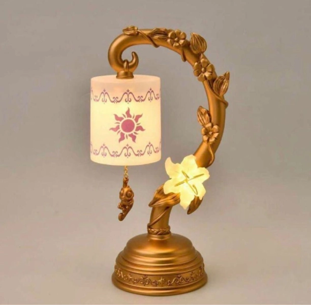 Disney Store Japan FEEL LIKE RAPUNZEL Tangled Pascal LED Light  2024 limited