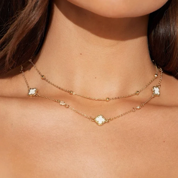 Fashion Nova Women's Casting Clover Spells Necklace