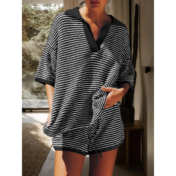 Women' 2pcs Sweater & Shorts Matching Outfit - Oversized Blouse Style Tops with High-Waisted Lounge Shorts, Striped Spring Summer 2pcs Suit, Machine Washable Elastic Comfortable Wear for Casual Wear Suitable for