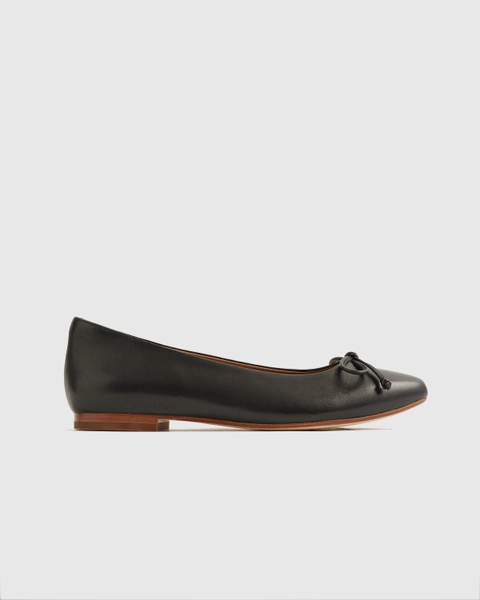 Women's Italian Leather Pointed Bow Flat in Black