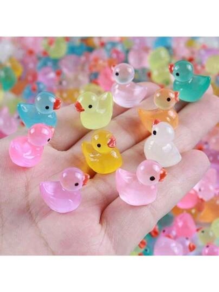 50pcs Glow In Dark Mini Duck Toys Set, Realistic Plastic Ducklings, Light Up Party Favors, Perfect New Year Gift Fillers For Winter