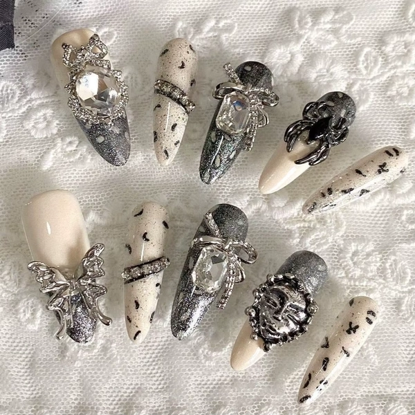 10pcs Pure Hand Pressed Almond Shaped Nail Art, Beautiful Fake Nails, Milky White Butterfly Nail Art, Suitable for Women to Use