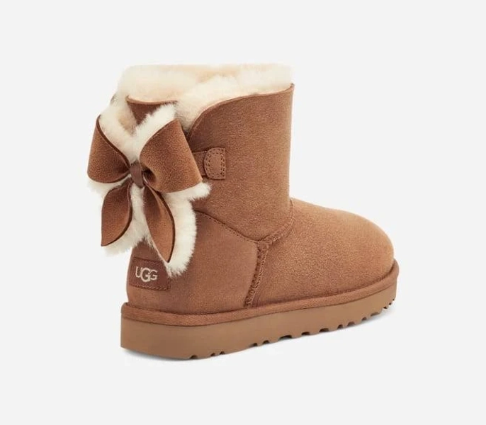 UGG Women's Classic Heritage Bow Sheepskin Boots