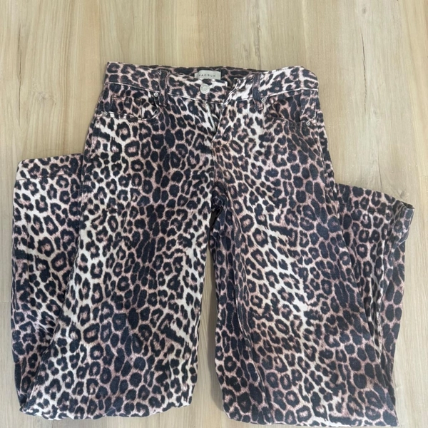 Low rise Pacsun leopard print jeans, slight flare