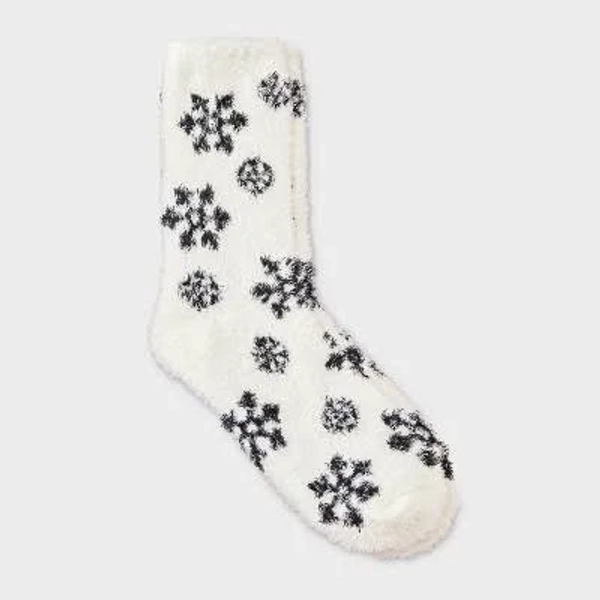 Auden Women's Snowflake Cozy Crew Socks