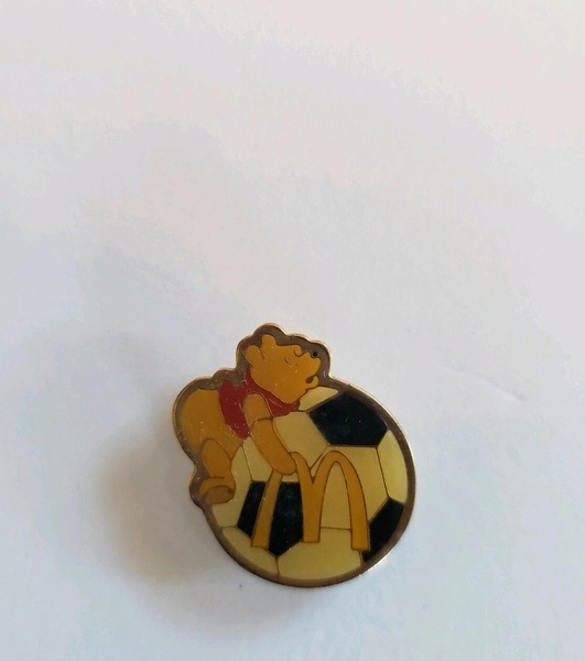  WINNIE the POOH McDonalds Soccer Ball Pin Disney 