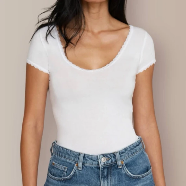 Numi Women's Lace Sweat-Proof Undershirt