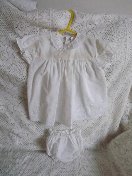 Vintage 1980's Baby Girl White Dress &amp; Pants Set - Size 6-12 Months