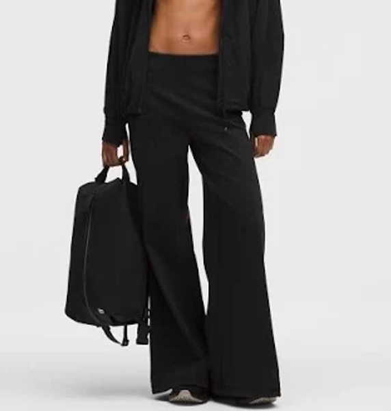 lululemon Women's – Define High-Rise Wide-Leg Pants Luon – Color