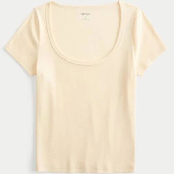 Hollister Women's Scoop T-Shirt
