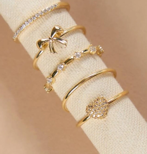 Altar'd State Glitzy Bow and Heart Gold Ring Set