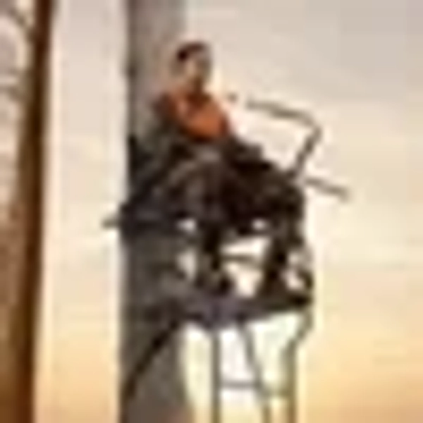 Naipo 18.7ft Hunting Ladder Stand for Deer Hunting With Adjustable Shooting Rail Wide Seat Hunting Stand 350lbs Capacity Full Body Harness Hunting Tree Stand