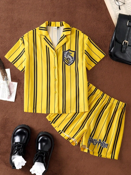 HARRY POTTER X SHEIN Women's Casual Striped Badge Graphic Short Sleeve Top & Shorts Pajama Set, Loose Fit Loungewear, Back To School