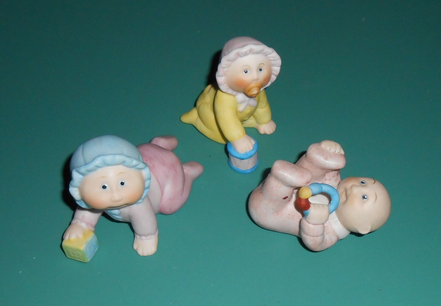 Vtg 1980s 1984 Cabbage Patch Kids Ceramic Mini Figurines Baby Babies Pacifier