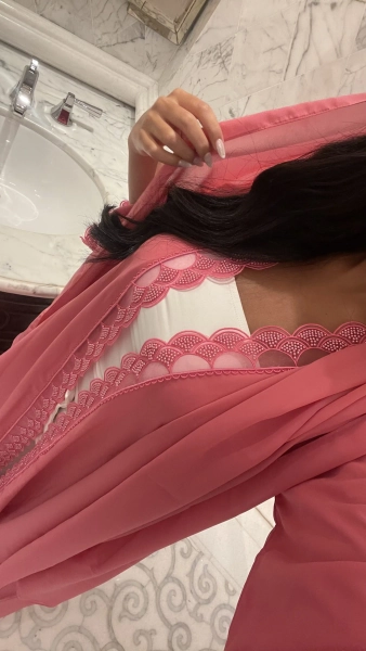 Hot pink shells abaya