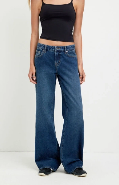 Low Rise Baggy Jeans