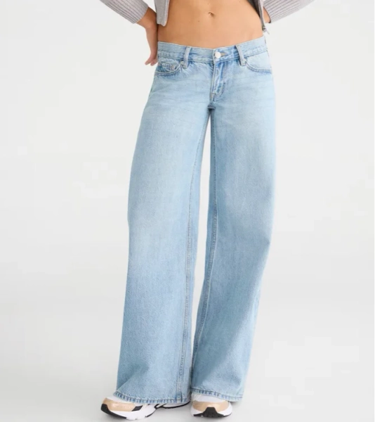 Super Low-Rise Ultra Wide Leg Jean