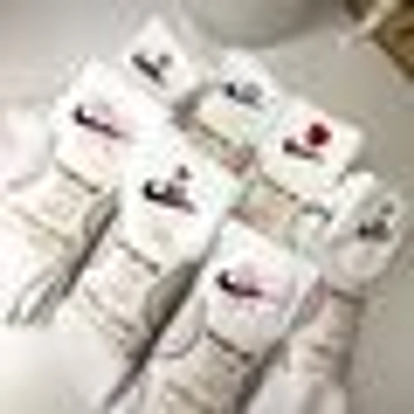 Embroidered Socks - Flower / L