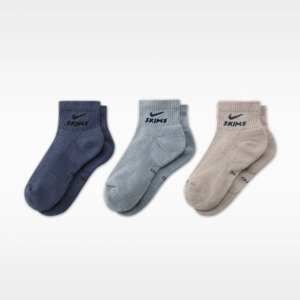 NikeSKIMS Women's Dri-FIT Quarter Socks (3 Pairs)