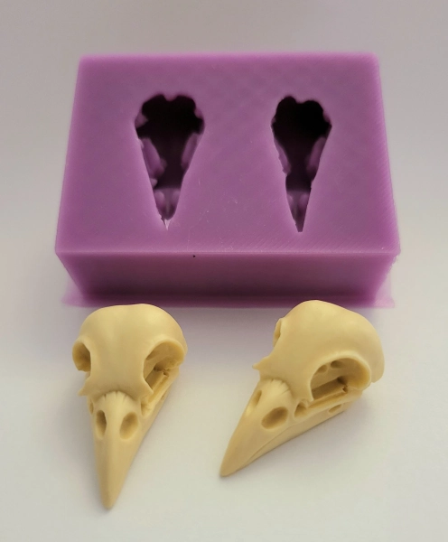 Raven Skull Duo Mold