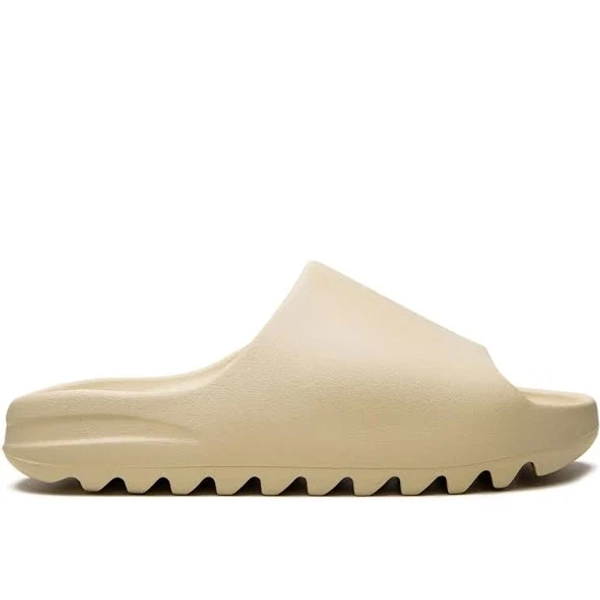 adidas Yeezy - YEEZY "Bone (2022 Restock)" slides - unisex - Rubber/Rubber/Rubber - 15 - Brown
