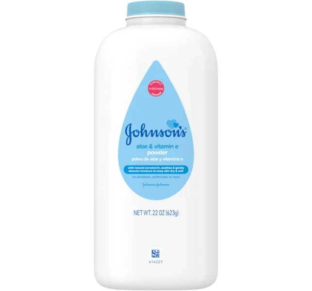 Johnson's Aloe Vitamin E Baby Powder