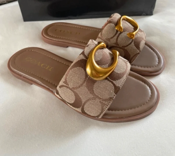Beautiful Slider sandals
