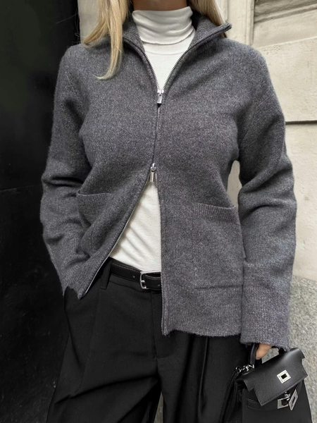 Knitted pocket cardigan