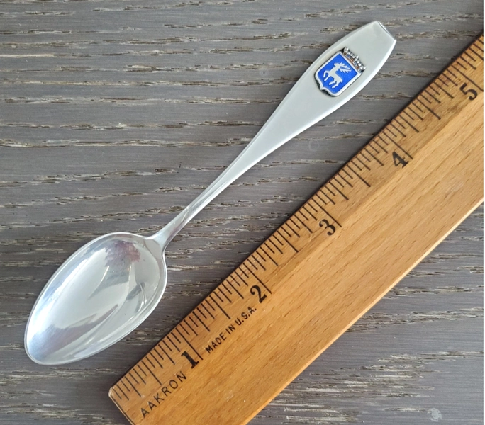 Aland Finland Souvenir Spoon 813 Silver AURAN KULTASEPPA OY Enamel Reindeer
