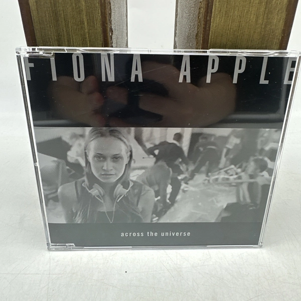 Across the Universe by Fiona Apple (Cd5 Maxi-Single, 2008)-77