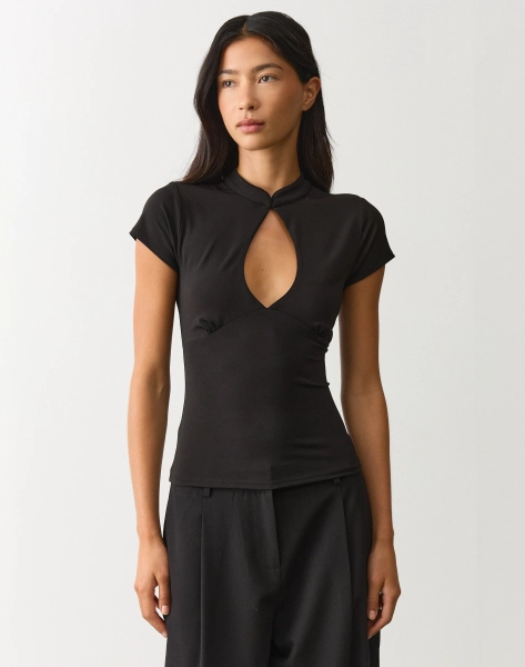 Keyhole Cut Out Top
