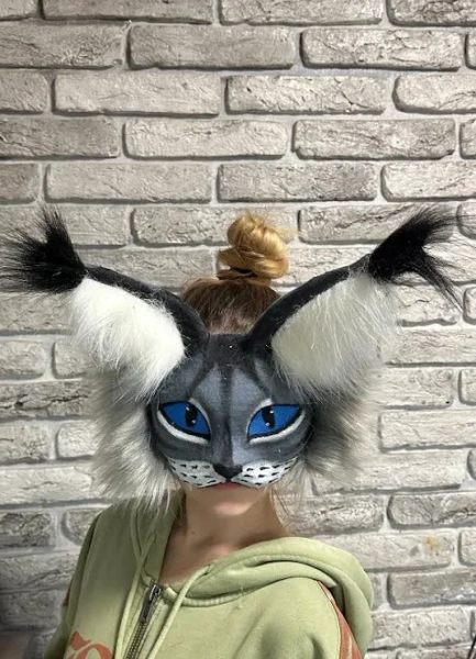 Therian Mask with Blue Eyes