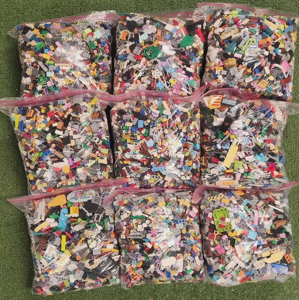 Bulk Lego - 2.5+ Lbs - Mixed Assortment - Clean & Genuine