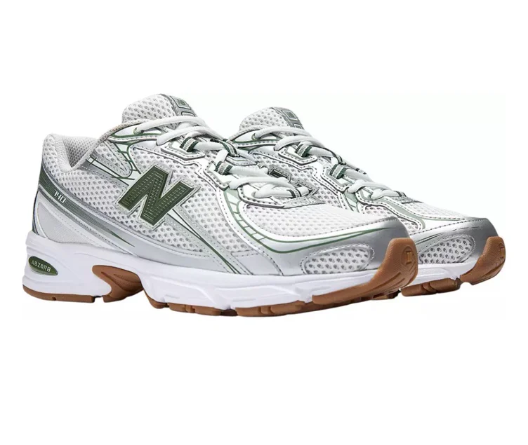 New Balance 740 Shoes