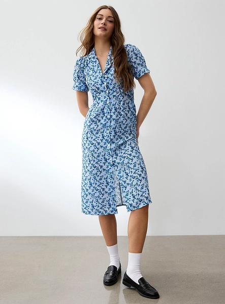 La robe midi ceinturée col cranté