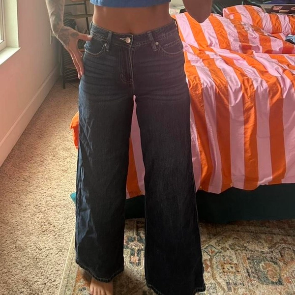 Roxy dark denim baggy jeans. Size 1, worn 3 times...