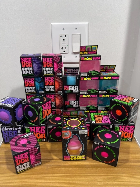 RARE VIRAL NEEDOH (EACH SOLD SEPERATLEY) AUTHENTIC NEE DOH NEW SQUISHY TOY