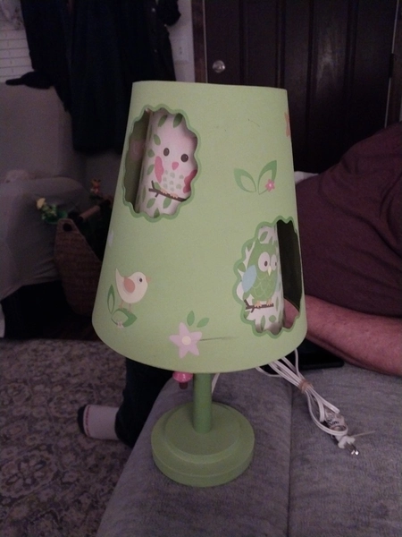 Circo "Luv N Nature" Table Lamp 18" Dual Layer Shade Owls / Squirrel Lime Green