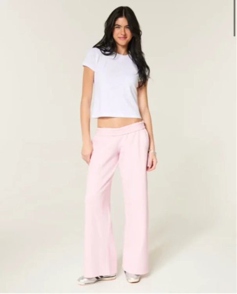 Hollister Feel Good Senior Graphic Baggy Sweatpants